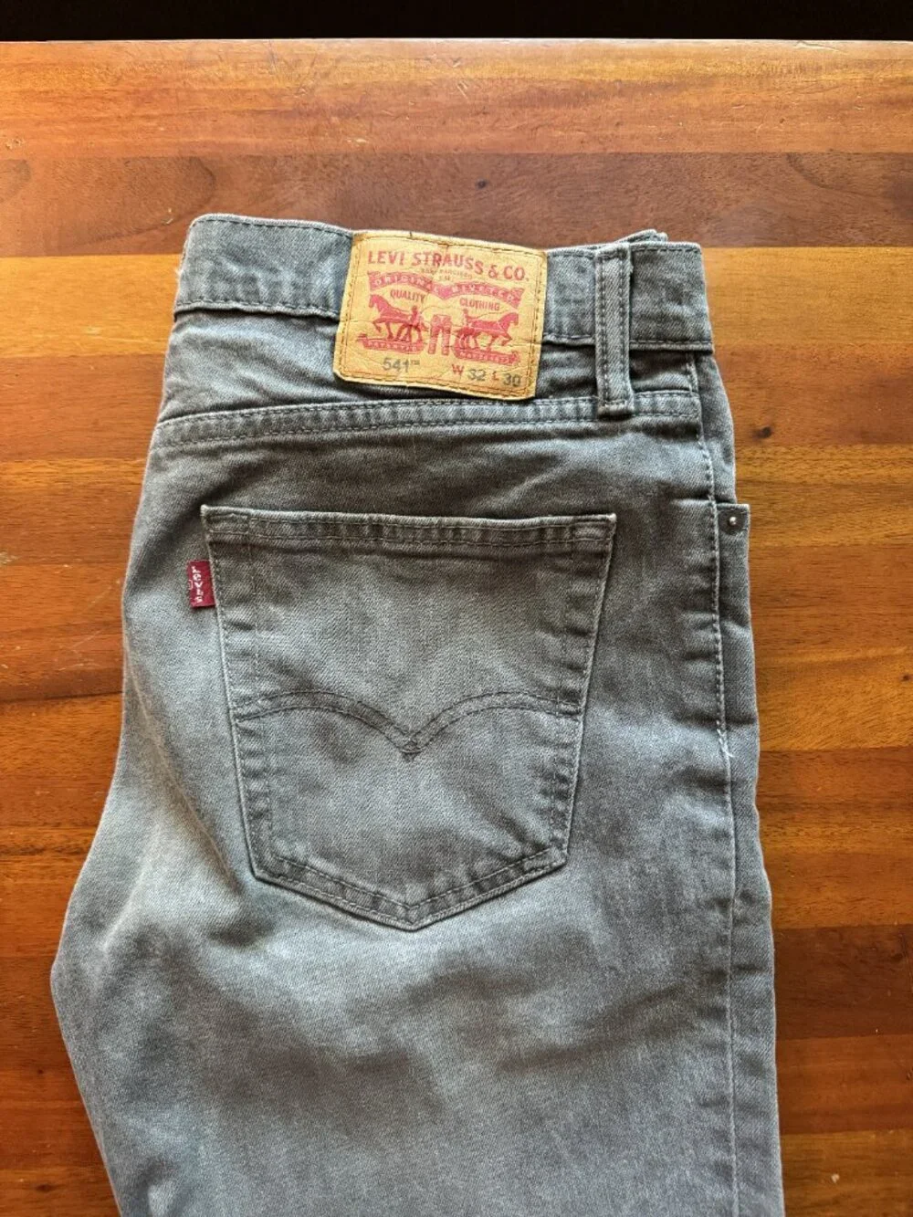 Levis levi 541